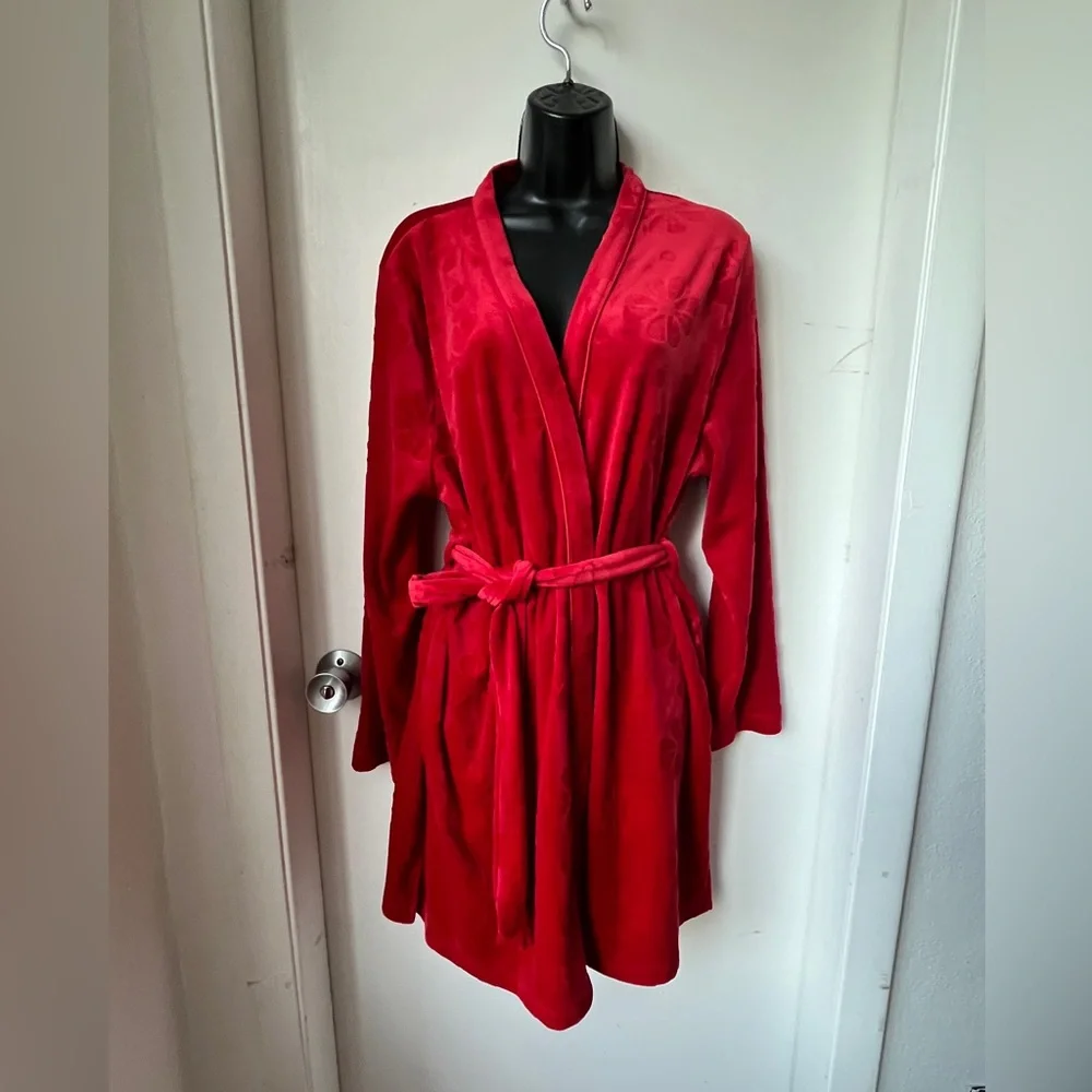 Kate Spade New York Embossed Floral Plush Long Sleeve Tie-Front Cozy Robe size M